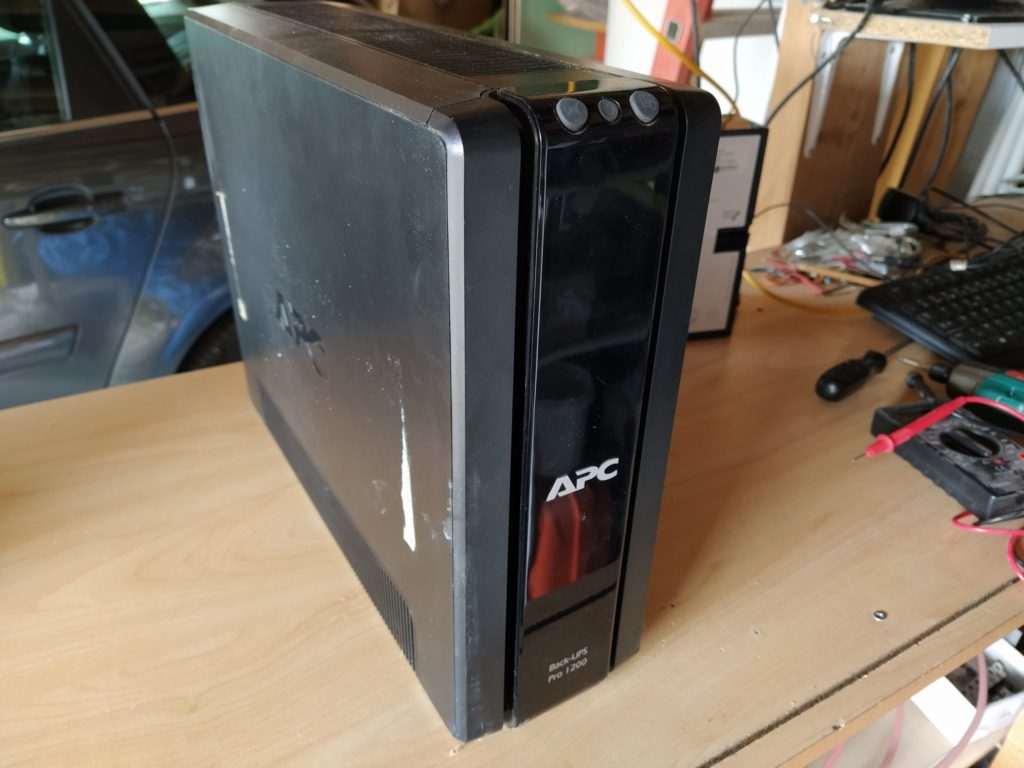 le APC Back-UPS Pro 1200